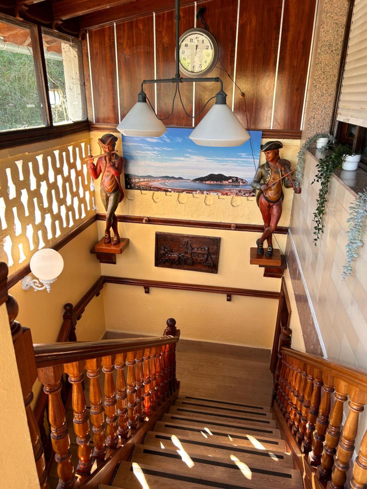 Hostal El Carro Laredo Luaran gambar